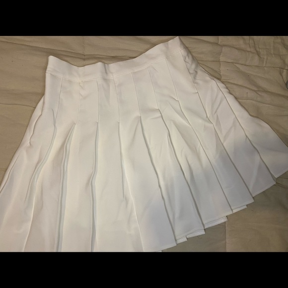 Never worn before tennis skirt with built in short - Picture 1 of 2